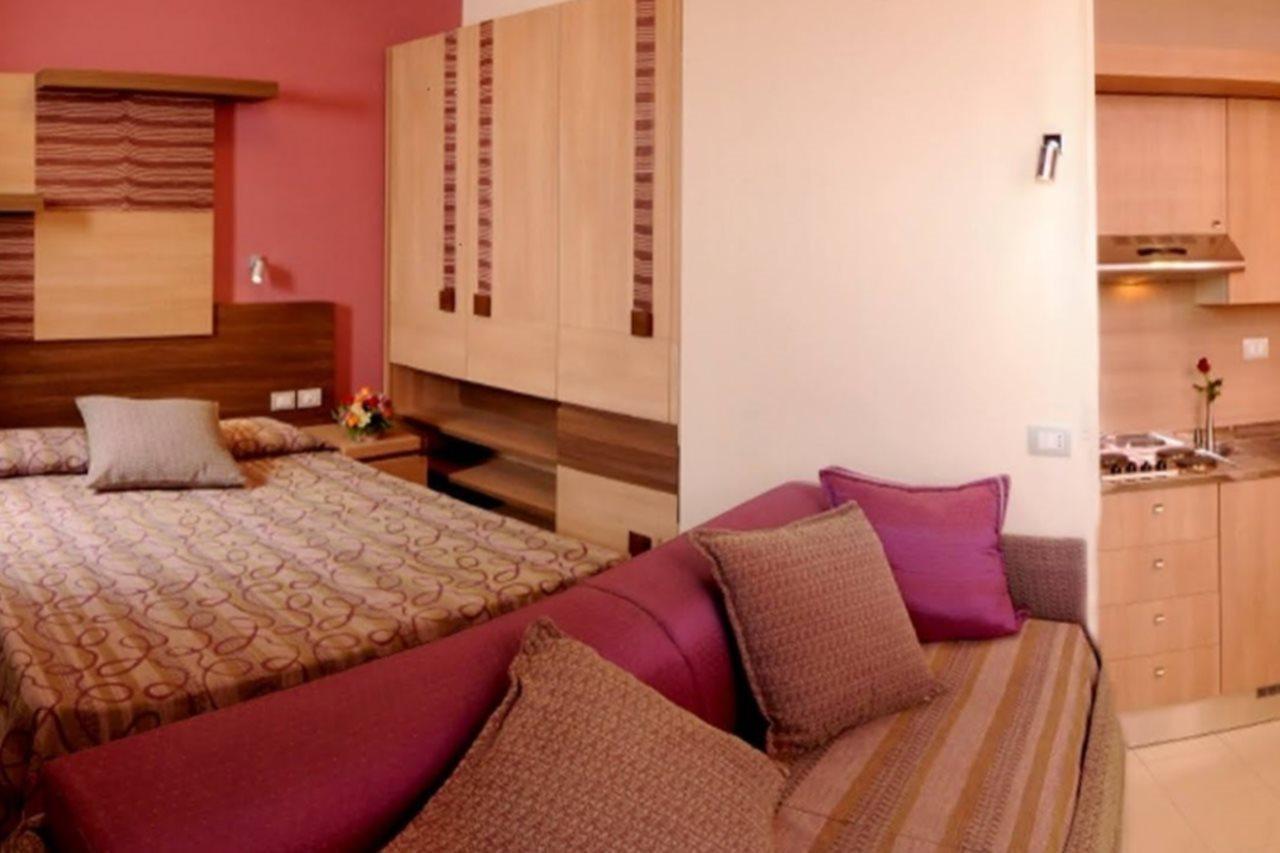 Aparthotel Serena Majestic 4*